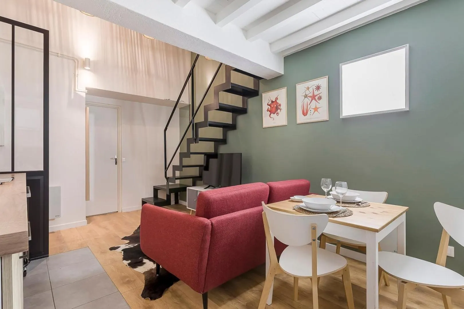Chardonnet - Furnished Apartment - Downtown Lyon 0*,  France